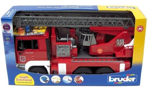 כבאית מאן MAN TGA עם סולם, מערכת השפרצת מים ואפקטים קוליים Bruder