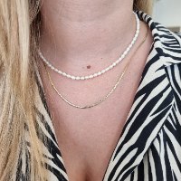 שרשרת פנינים עדינה