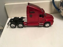 משאית ברזל איכותית 1:24 קנוורט' T2000