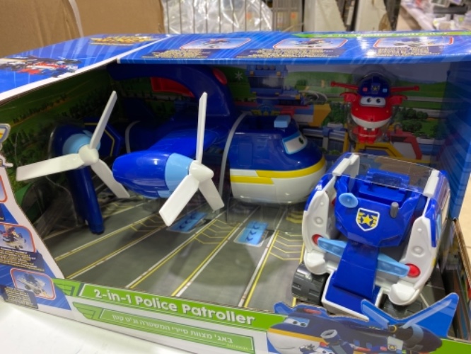 מטוסי על באג׳ מצוות סיירי המשטרה וג׳ט קטן