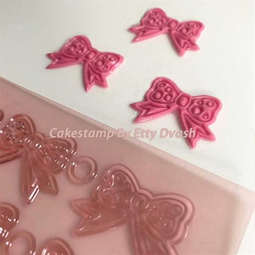 תבנית פפיונים קטנים ליצירה בשוקולד