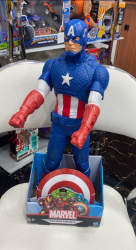 קפטן אמריקה ענק