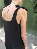 שמלת גלוריה שחורה