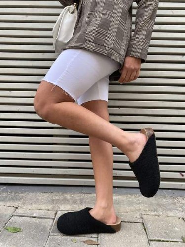 כפכף פרווה VESA שחור