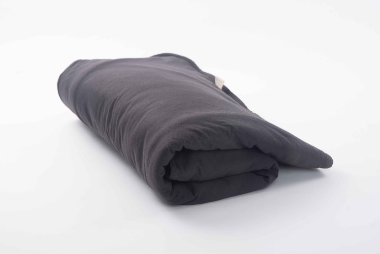 שמיכת ג'רסי עם מילוי- עם שם התינוק- אפור פחם