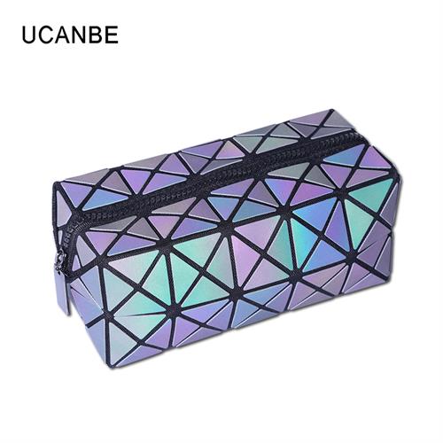 תיק איפור צבעוני יהלום