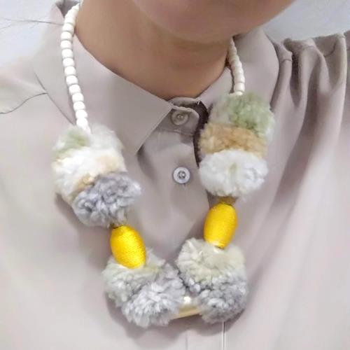 שרשרת פונפונים