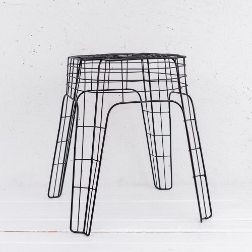 שולחן צד / כיסא שרפרף שחור עשוי חוטי ברזל