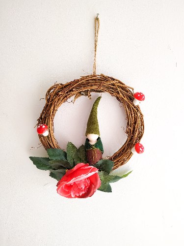 מובייל זר גמד עם ורד