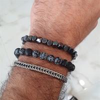 צמיד אבנים לגבר בחיתוך קובייה (המטייט)