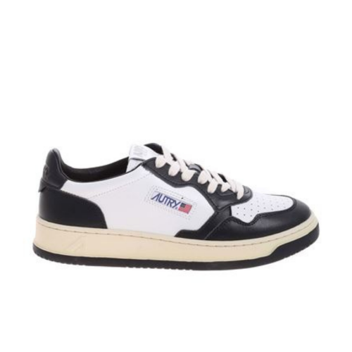 Autry Medalist Low Sneakers Black white Toe
