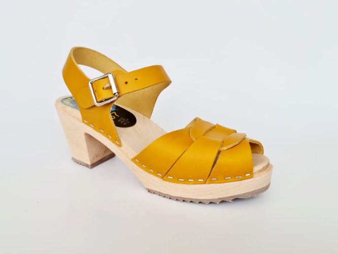 סנדלי נשים קלוע עקב עץ גבוה חרדל