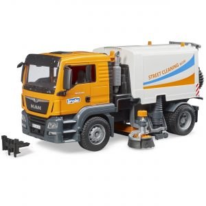 530-03780 משאית ניקוי כביש ורחובות MAN TGS