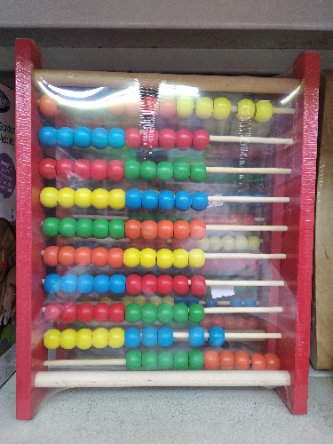 חשבוניה עץ אדום