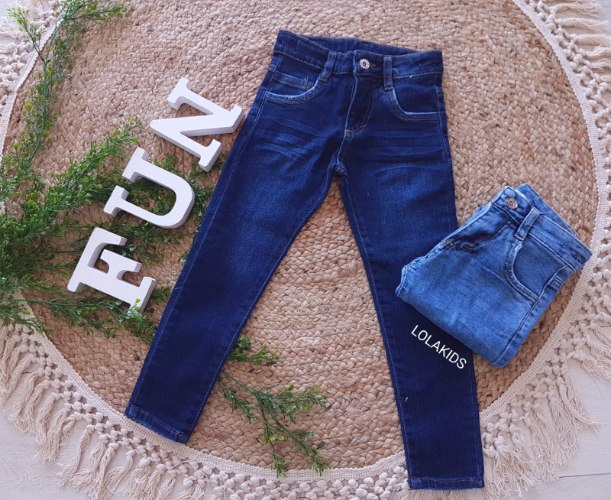 גינס סקיני דגם 8602