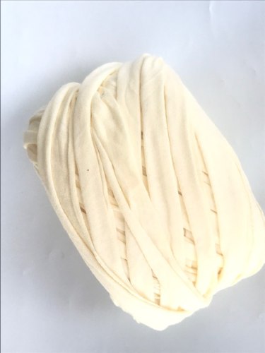 עודפי ייצור של טריקו פרוסים לסריגה במחירי מבצע צבע צהוב בייבי