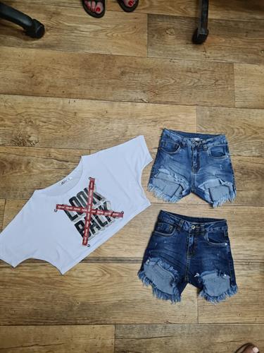 חולצת בטן דפוס כתב