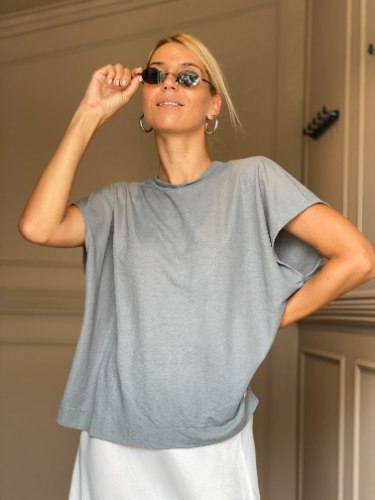 חולצת NAM - אפורה