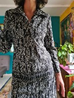 שמלת פולי בשחור ולבן M/L