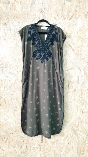 שמלת טאטו-ירוק זית