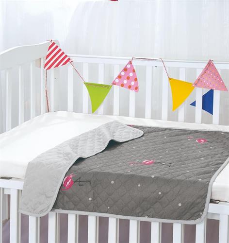 שמיכת קיץ פלמנגו למיטת תינוק