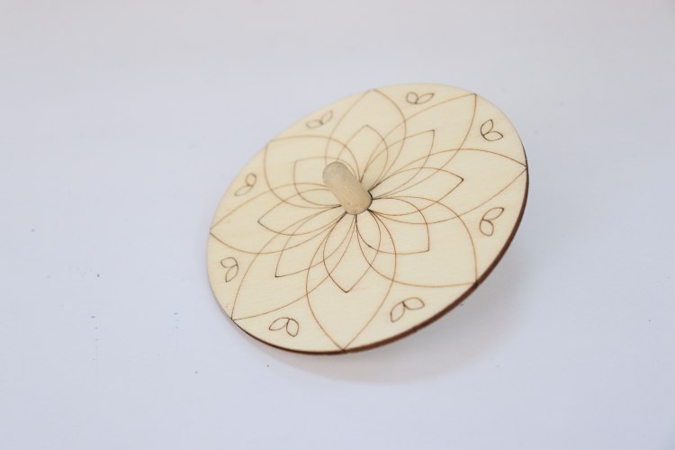 סביבוני עץ לצביעה -  פרח (10 יח')