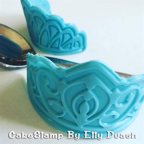 כתר מלכותי קטן לקאפקייק דגם לירון | תבנית ליצירה בשוקולד | כתר לקישוט קאפקייקס וקינוחים מיוחדים