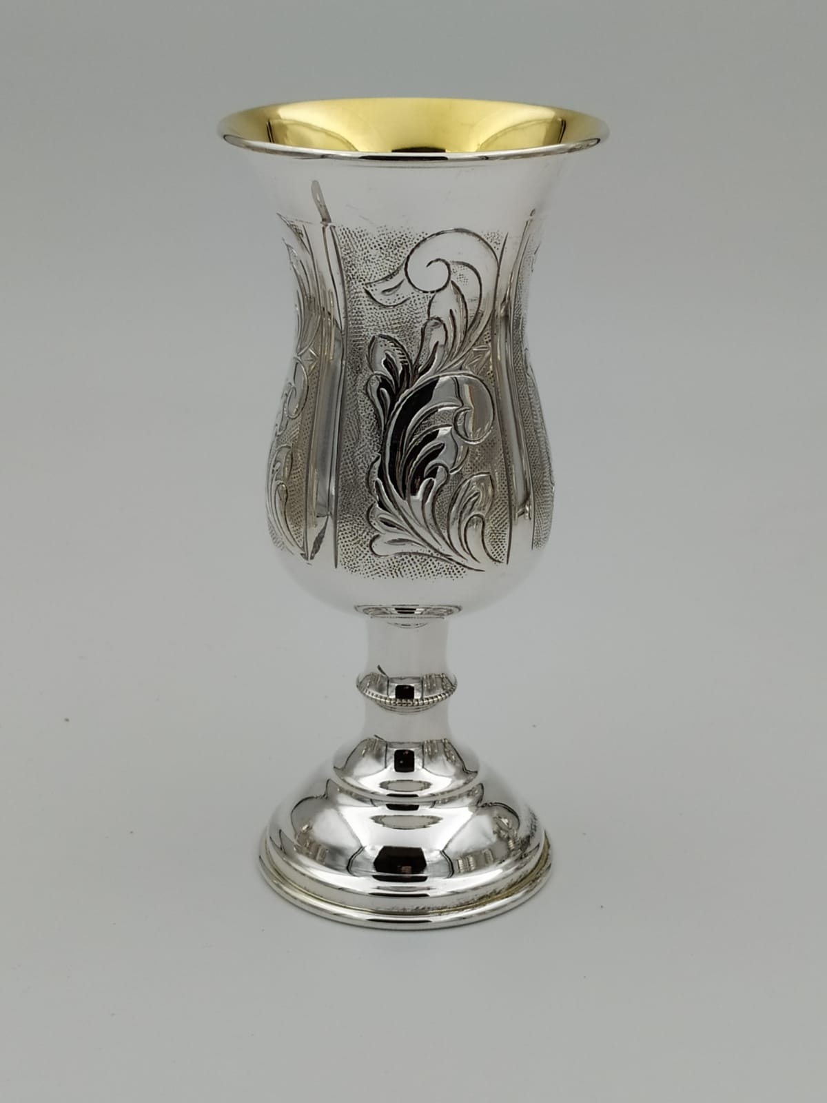 גביע קידוש כסף טהור דגם עיטורים