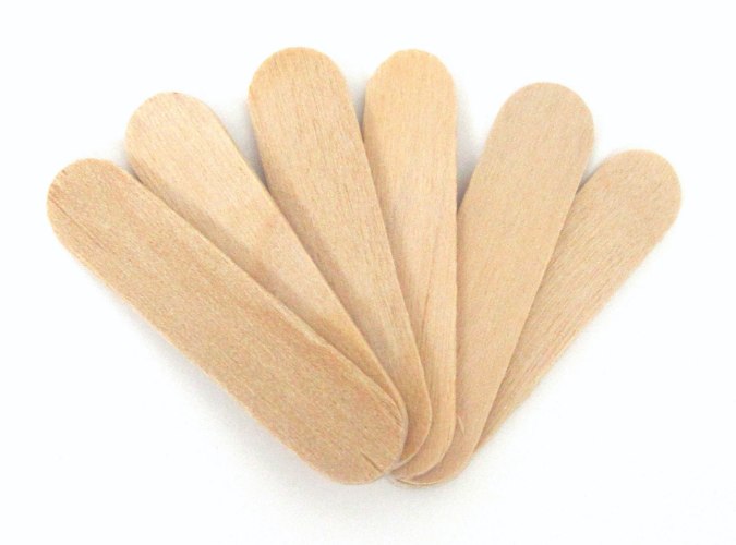 מקלות ארטיק קצרים וגדולים