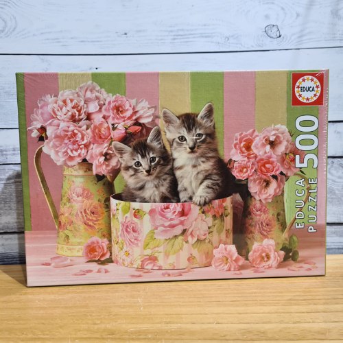 פאזל חתלתולים בתפאורה של שושנים - 500 חלקים