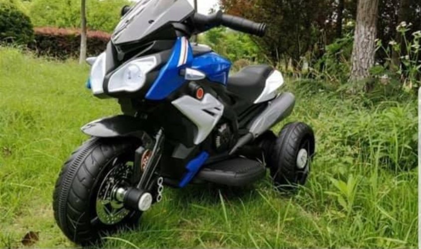 אופנוע כחול