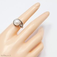 טבעת מכסף מעוצבת משובצת פנינה לבנה ואבן זרקון RG6280 | תכשיטי כסף 925 | טבעות כסף