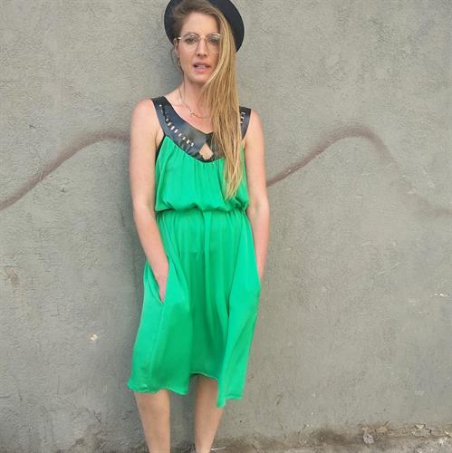 שמלת לילה קצרה ירוקה