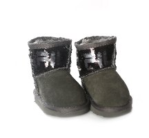 מגפיי פרווה אפורות עם פאייטים FILA  - מידות 22-36