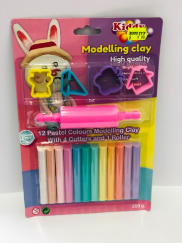 12 אצבעות פלסטלינה בגוונים שונים + 4 שבלונות - קליי