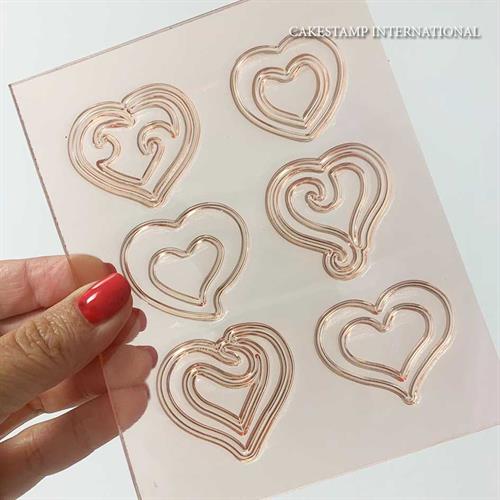 סט 6 לבבות קטנים | ליצירה בשוקולד | לקישוט עוגות מספרים וקאפקייקס