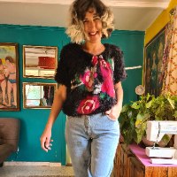 חולצה פרוותית פרחונית מיוחדת מידה S/M