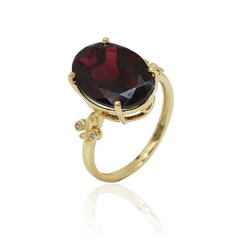 טבעת זהב עם גרנט טבעי ויהלומים