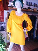 שמלת מיני כיווצים צהובה מידה S