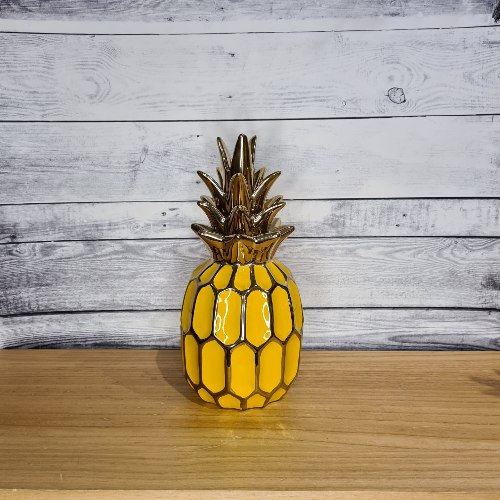 אננס זהב צהוב בינוני