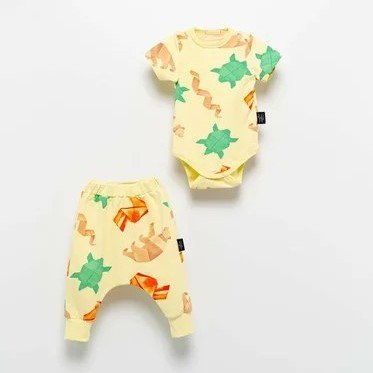 סט בגד גוף ומכנס MOINOI צהוב מודפס 3-24