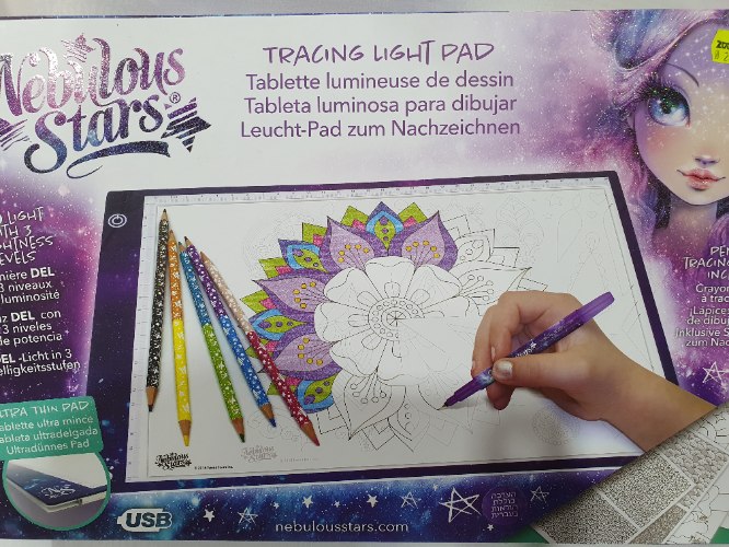 לוח רישום מואר ליצירת מנדלות + מנורת לד + לוח דק + עפרונות ודפי רישום