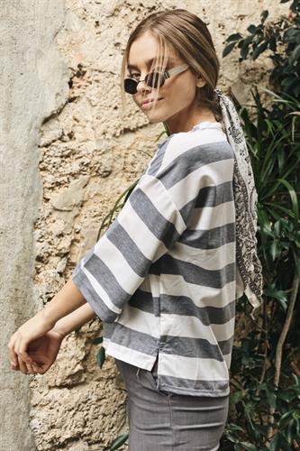 טופ פסים שרוול מתרחב קנדי