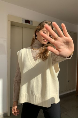 אפודת סריג ג׳סטין