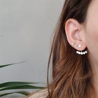 עגילי זהב צמודים עם מניפת זרקונים נופלת