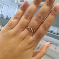 טבעת חישוקי זהב משובצים יהלומים