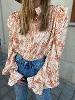 חולצת לורי שמנת מודפס