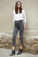 ג'ינס גבוה MOM גזור