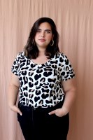 חולצת T SHIRT בילי מנומר לבן