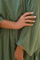 טבעת אמרלד ויהלומים בזהב סגנון דיאנה